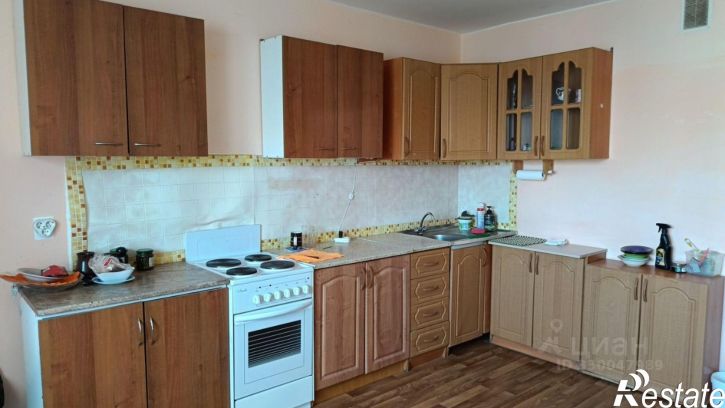 2-комн квартира улица Генерала Трошева, 37,  д. 37