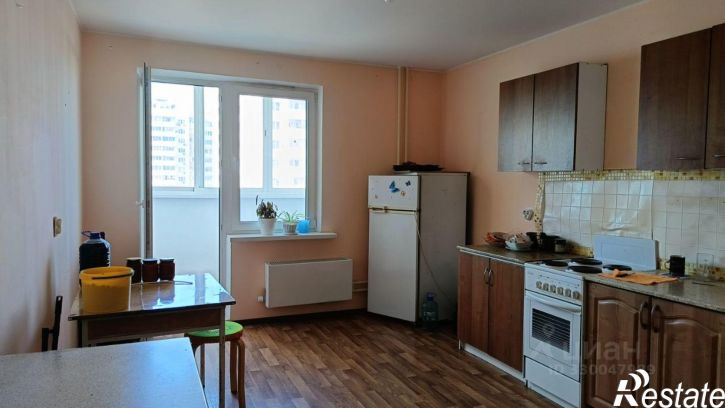 2-комн квартира улица Генерала Трошева, 37,  д. 37