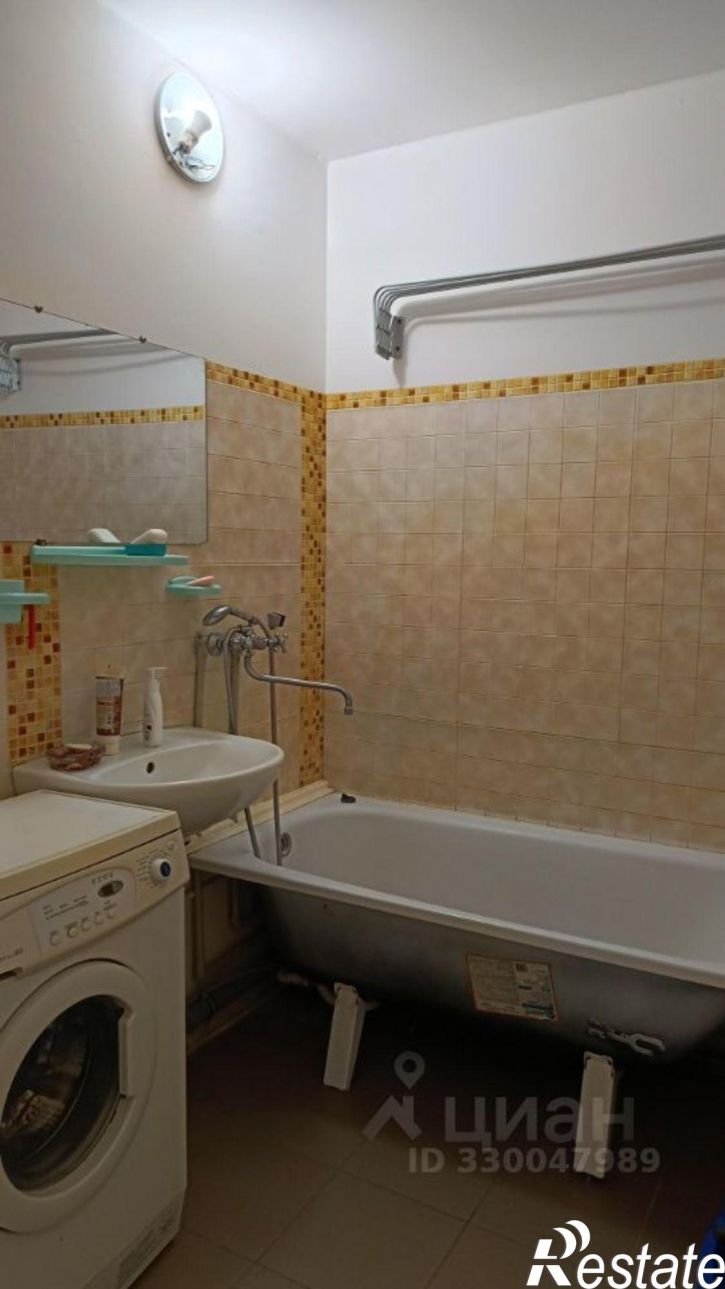 2-комн квартира улица Генерала Трошева, 37,  д. 37
