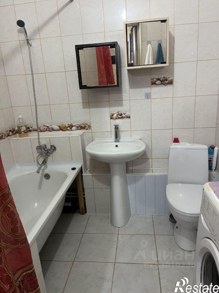 1-комн квартира улица Западный Обход, 42 к7,  д. 42 к7