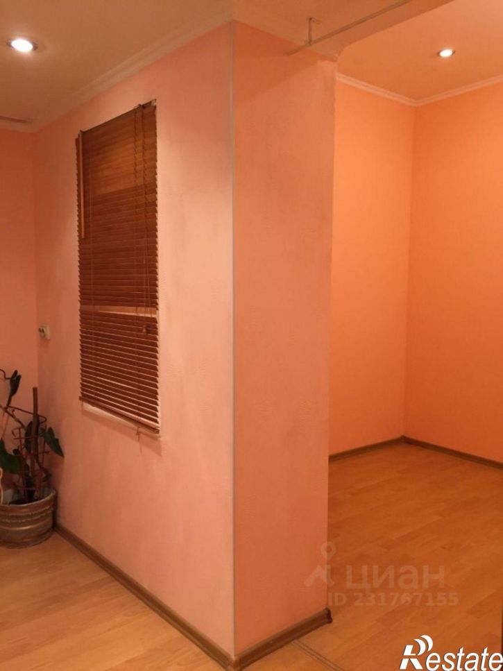 3-комн квартира улица 4-я Линия, 37,  д. 37