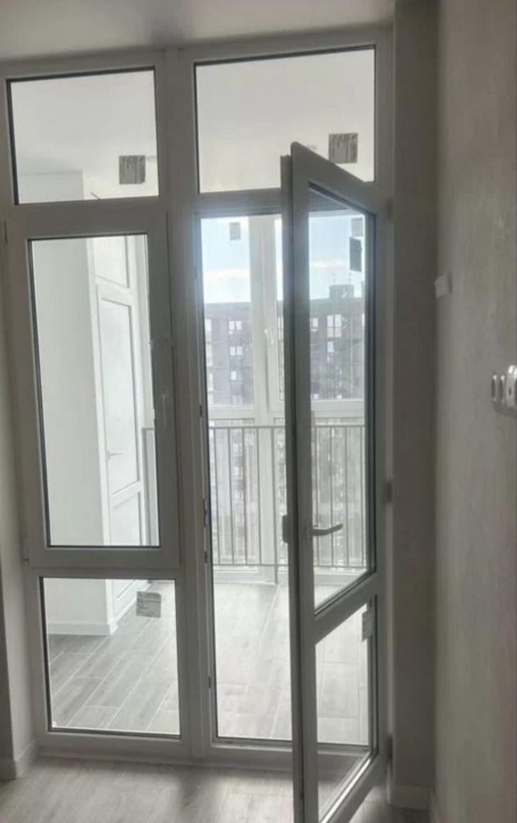 Студия улица Адмирала Макарова, 5