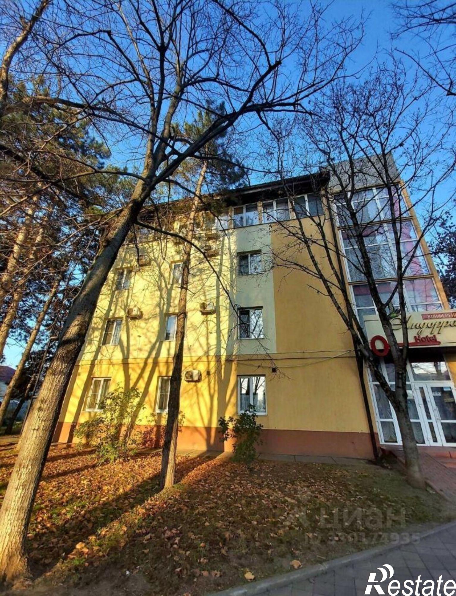 Купить ОСЗ, отдельно стоящее здание за 45 000 100 рублей на Дальняя улица, 1/13