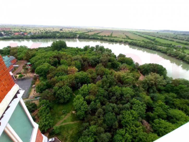 2-комн квартира им. 70-летия Октября ул.