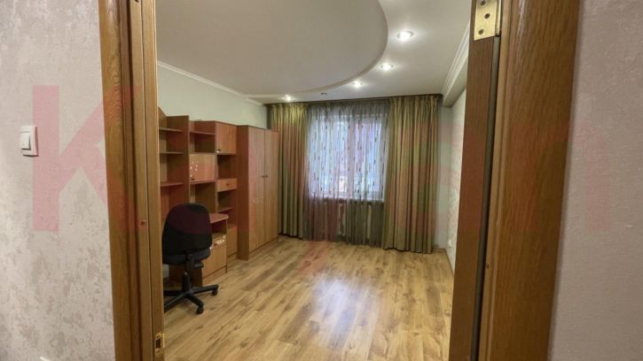 3-комн квартира Красных Партизан ул.
