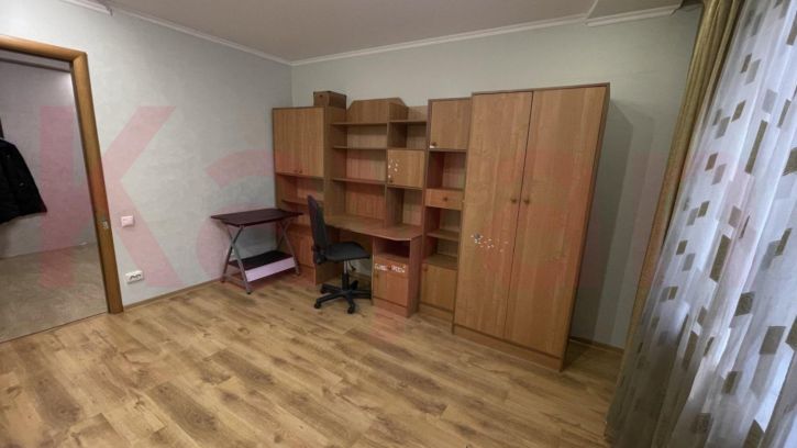 3-комн квартира Красных Партизан ул.