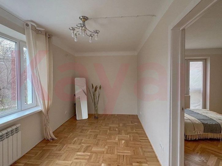 2-комн квартира им. Селезнева ул.