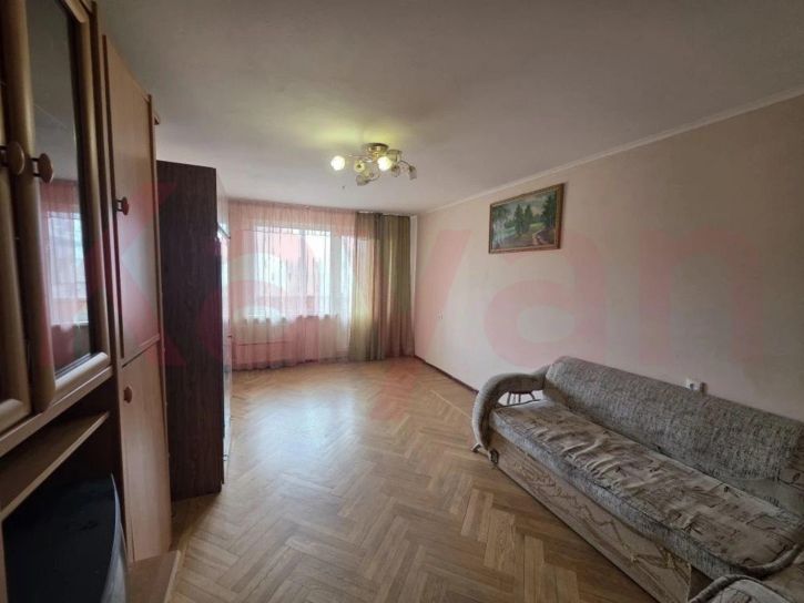4-комн квартира им. 40-летия Победы ул.