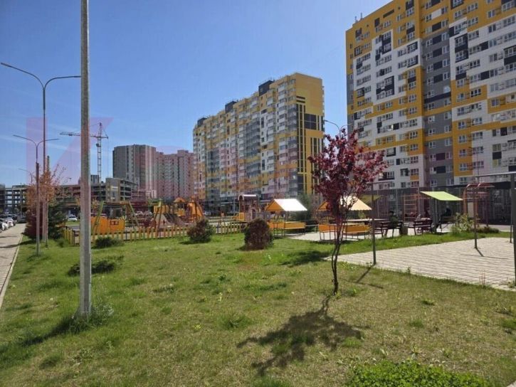 1-комн квартира им. 75-летия Победы ул.