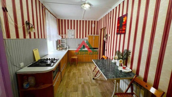 Коттедж/дом 1-я Короткая улица, д.81