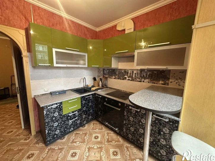 2-комн квартира улица имени Сергея Есенина, 86,  д. 86