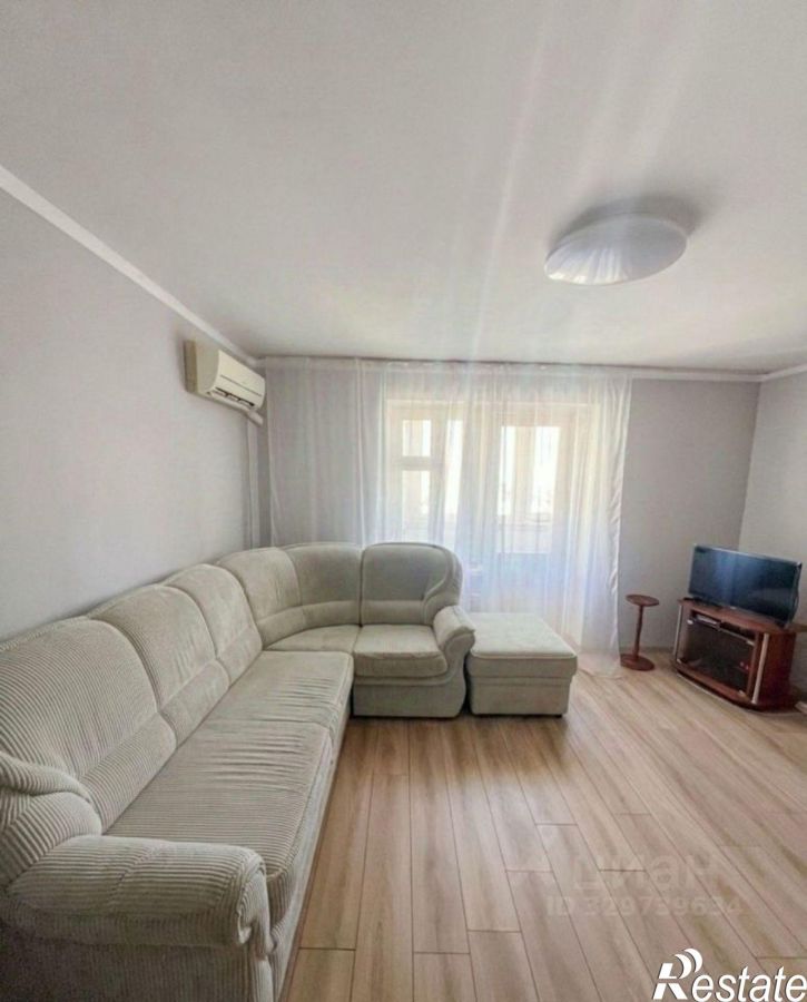 3-комн квартира проспект Чекистов, 33,  д. 33