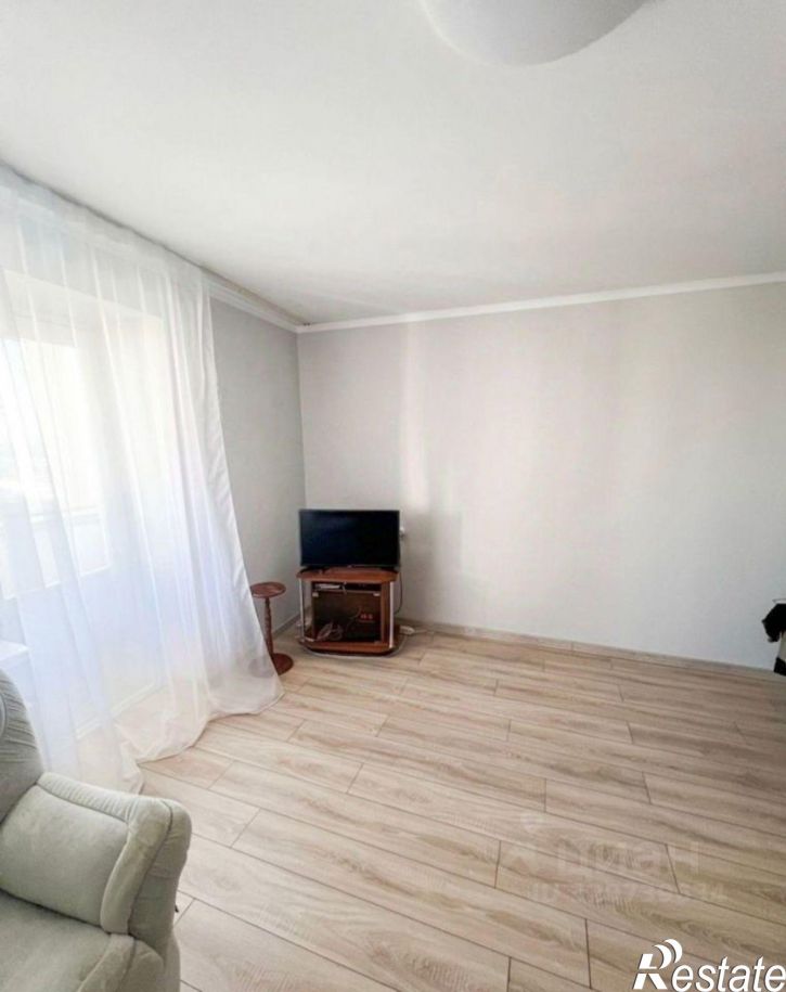 3-комн квартира проспект Чекистов, 33,  д. 33