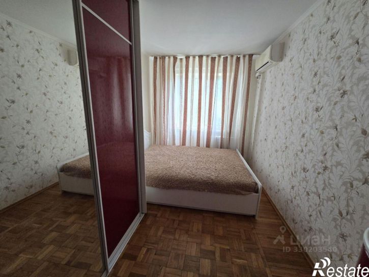 4-комн квартира улица Благоева, 38,  д. 38