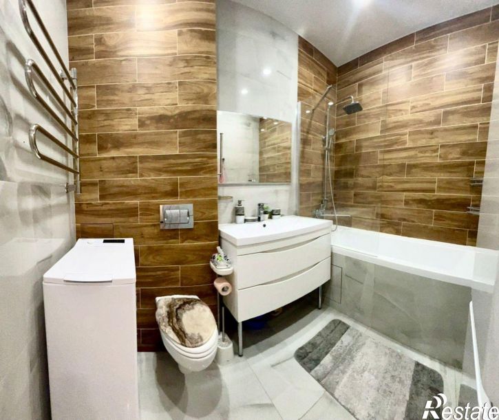 3-комн квартира ул Конгрессная, 25,  д. 25