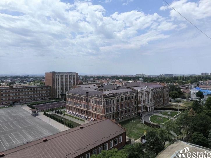 4-комн квартира улица Красина, 9/1 к3,  д. 9/1 к3