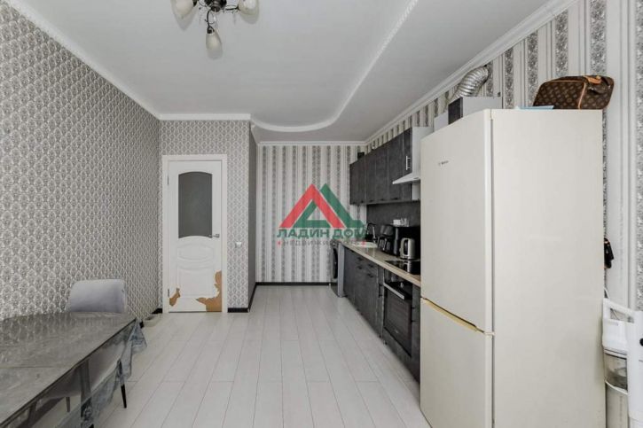 3-комн квартира Апшеронская улица, д.1-гокмая