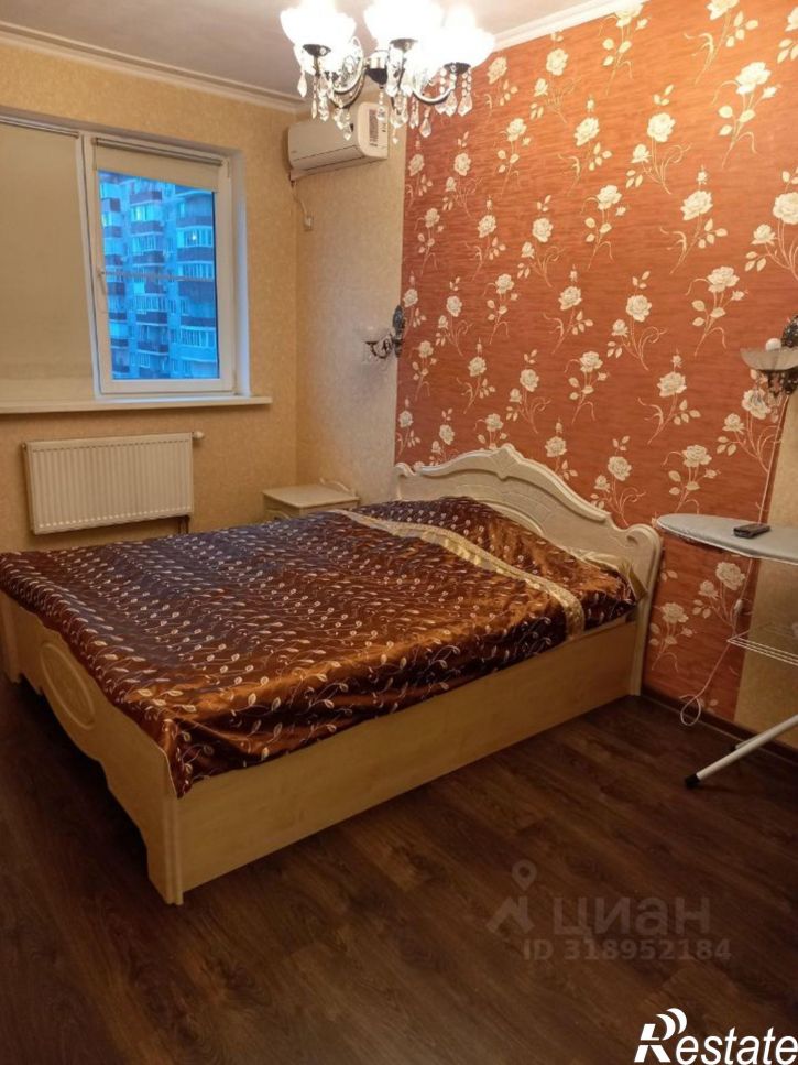 2-комн квартира улица 40 лет Победы, 113,  д. 113