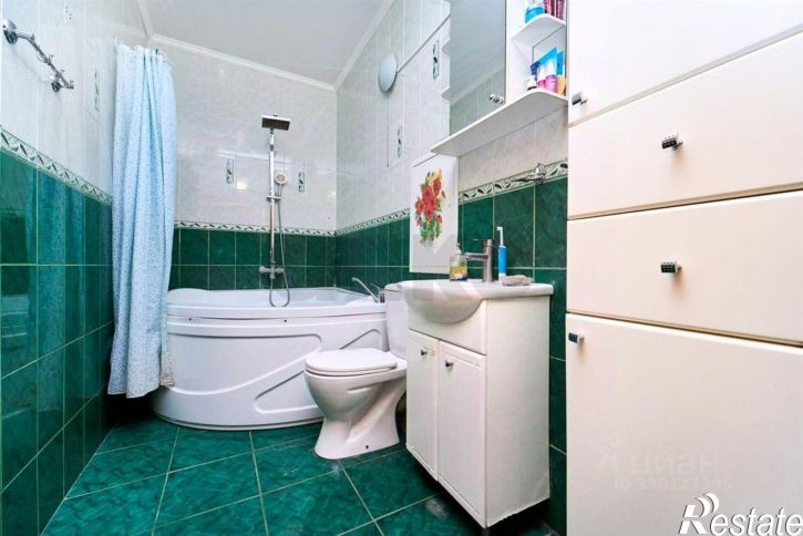 2-комн квартира проспект Чекистов, 34,  д. 34