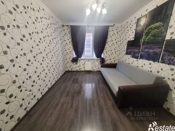 3-комн квартира улица им. Героя Яцкова И.В., 8,  д. 8