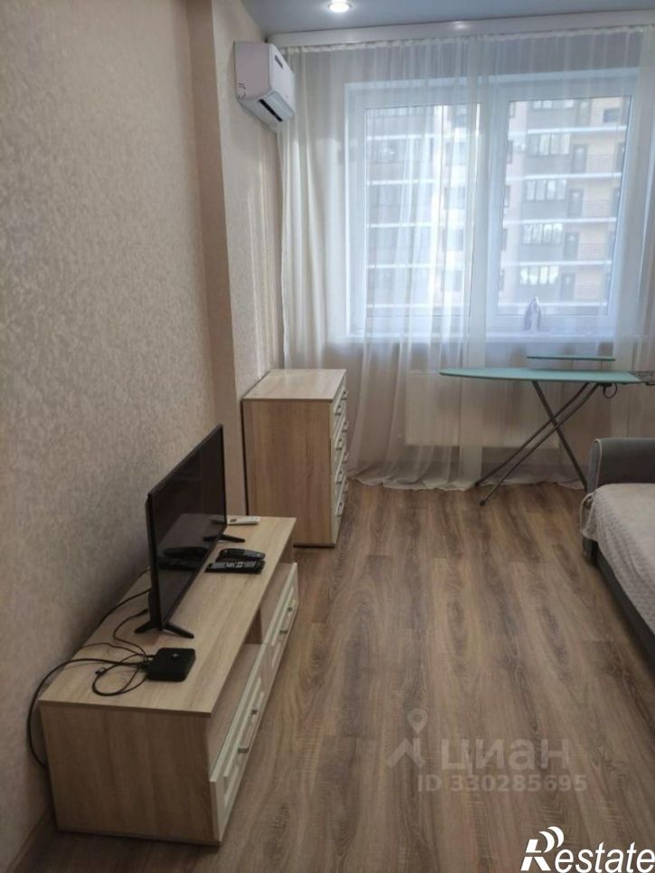 1-комн квартира улица Евгении Жигуленко, 13 к1,  д. 13 к1