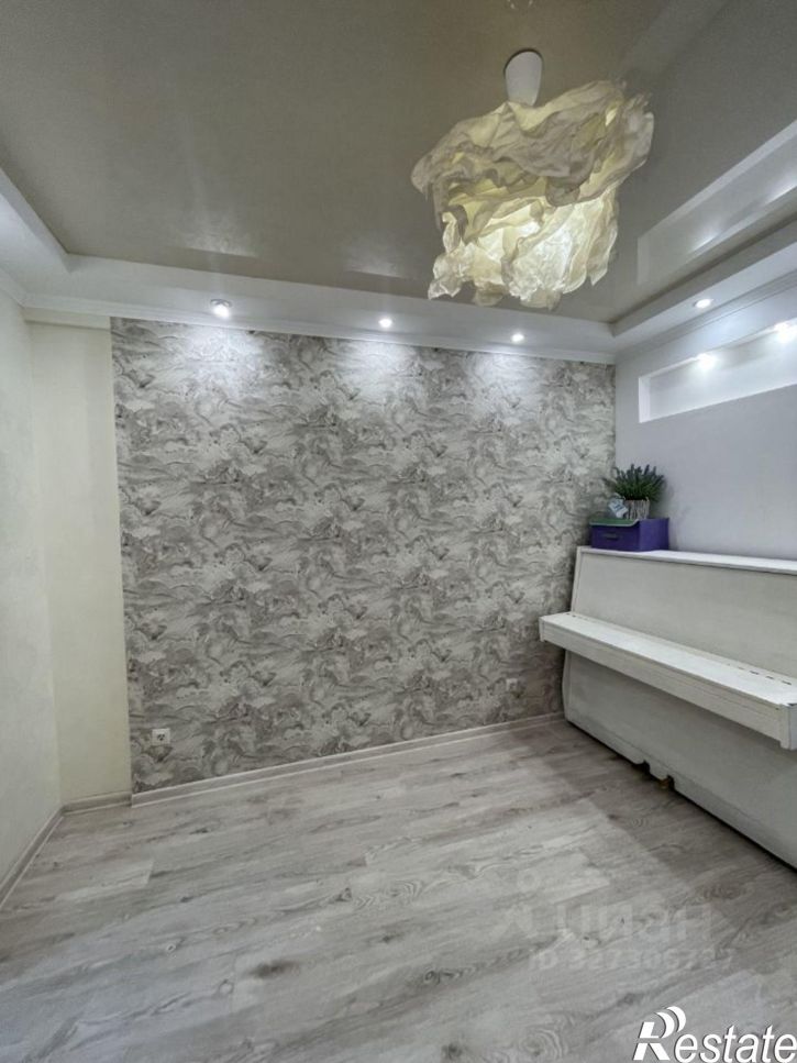 1-комн квартира Российская улица, 267/3 к2,  д. 267/3 к2