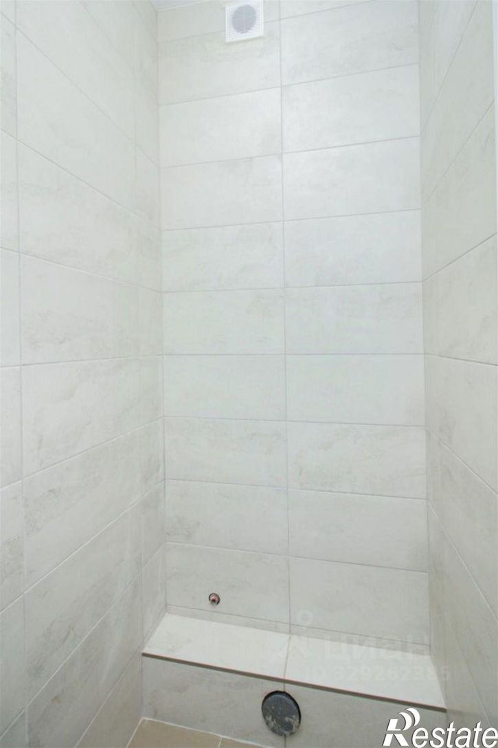 2-комн квартира Питерская улица, 40 к1,  д. 40 к1