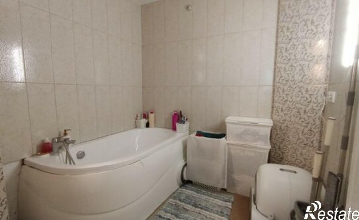 4-комн квартира улица Тюляева, 35,  д. 35