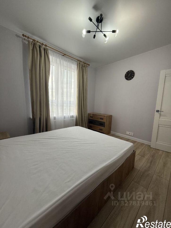 2-комн квартира улица Героя Георгия Бочарникова, 2 к1,  д. 2 к1