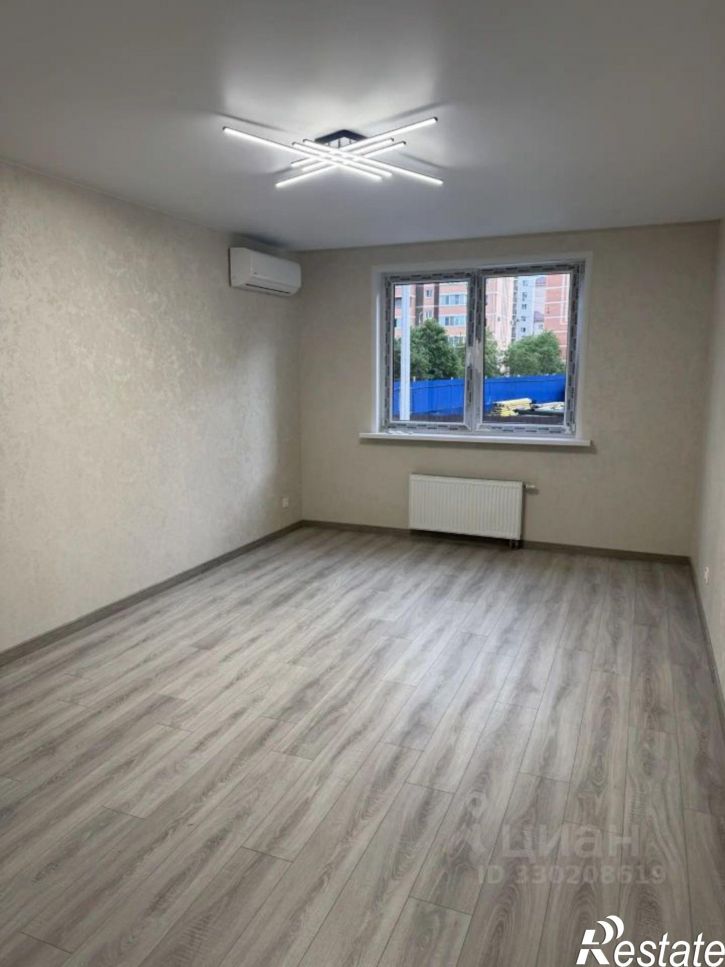 2-комн квартира Домбайская улица, 10,  д. 10