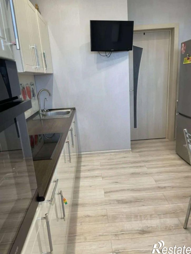2-комн квартира ул им. 70-летия Октября, 1/6,  д. 1/6