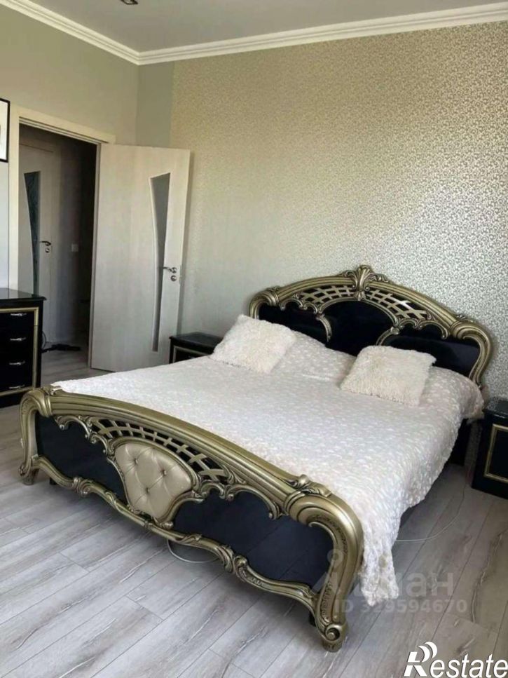 2-комн квартира ул им. 70-летия Октября, 1/6,  д. 1/6