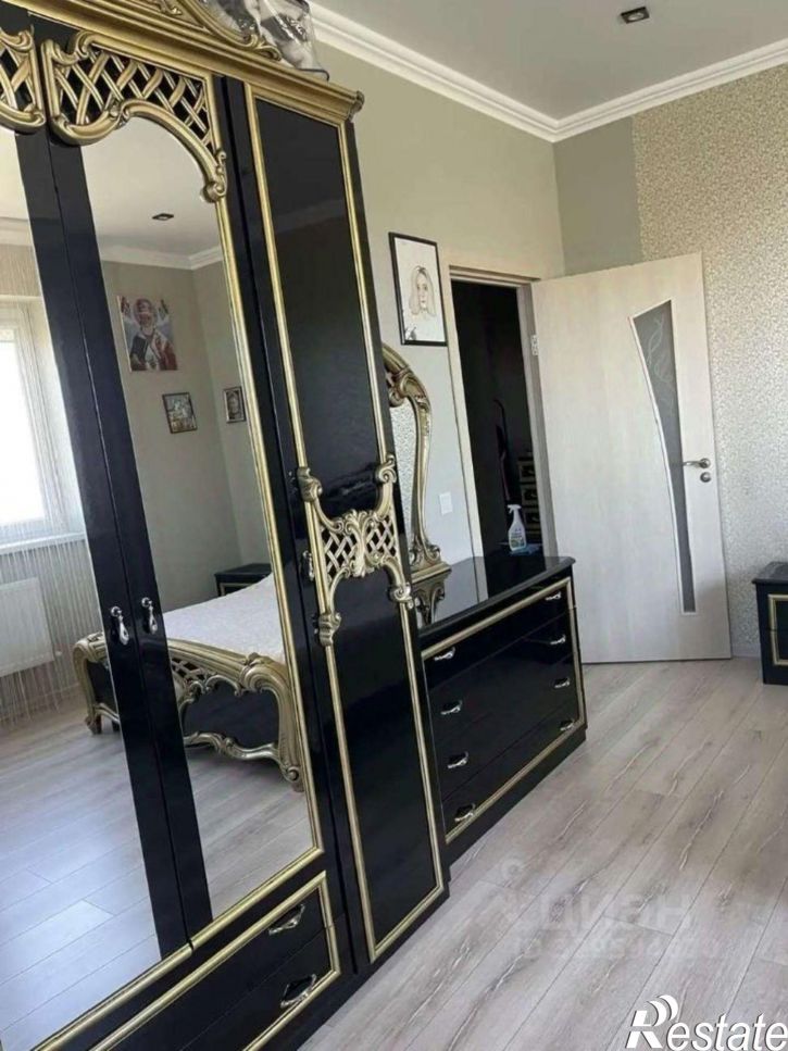 2-комн квартира ул им. 70-летия Октября, 1/6,  д. 1/6