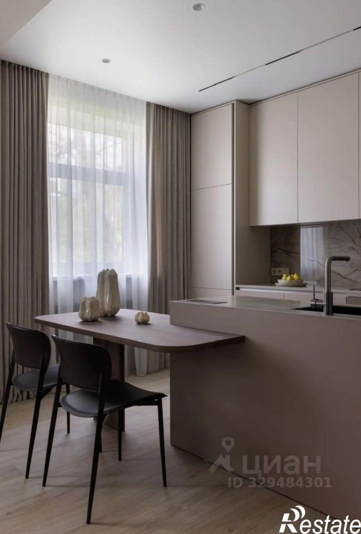 2-комн квартира улица Гаврилова, 90,  д. 90