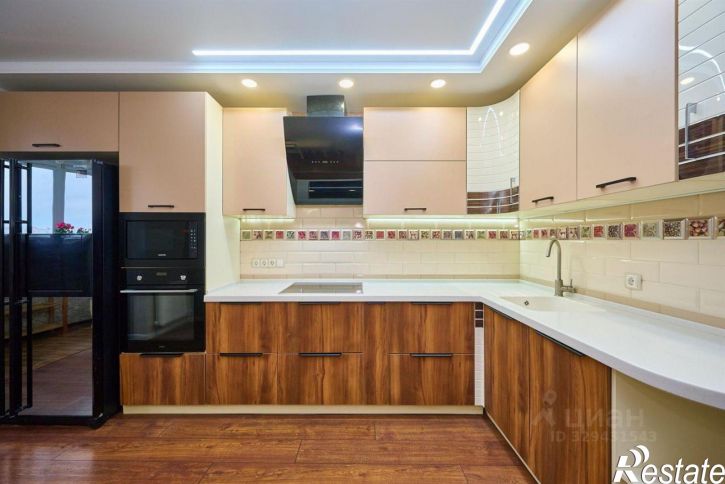 3-комн квартира Базовская улица, 69,  д. 69