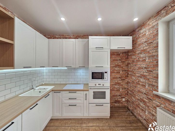 2-комн квартира ул Заполярная, 35 12,  д. 35 12,  к. 12