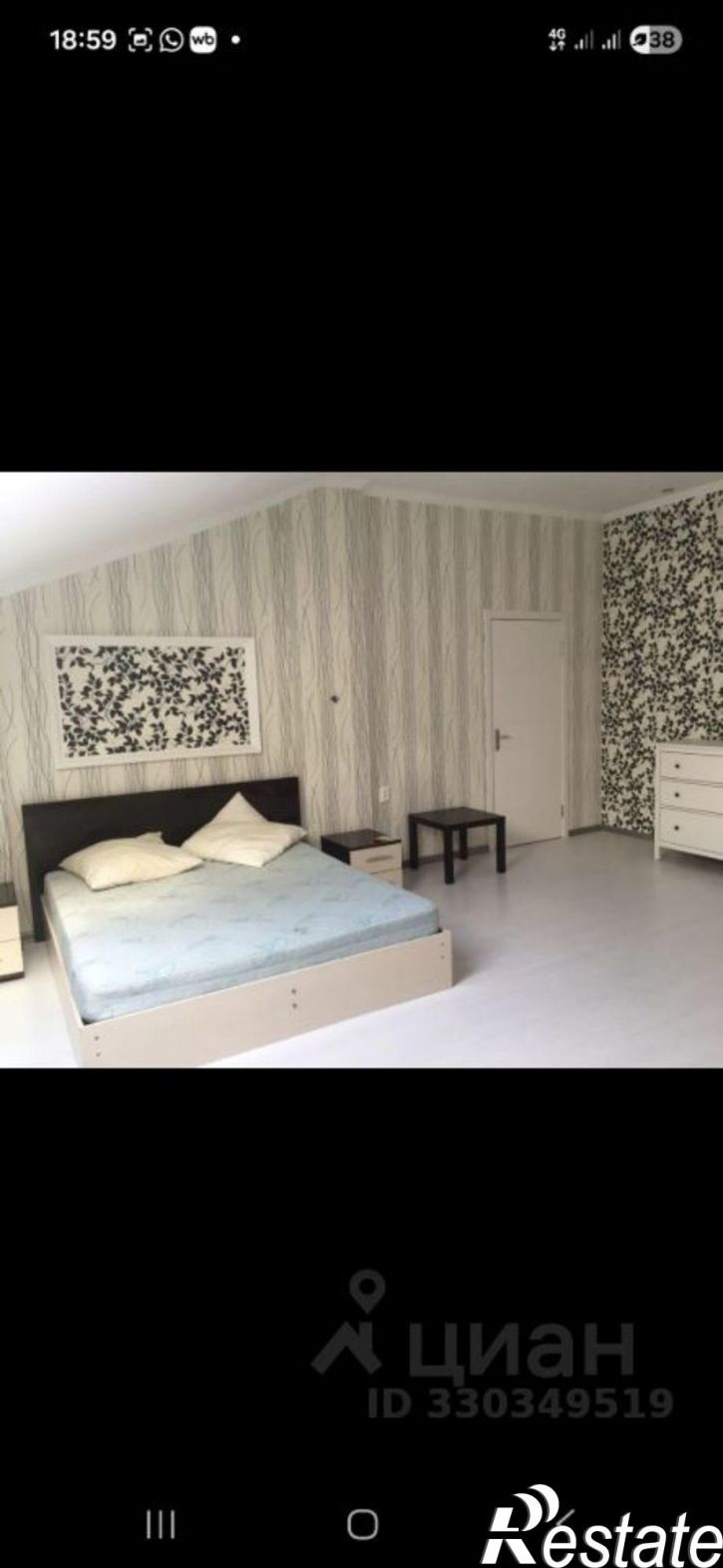 3-комн квартира Крылатская улица, 15,  д. 15