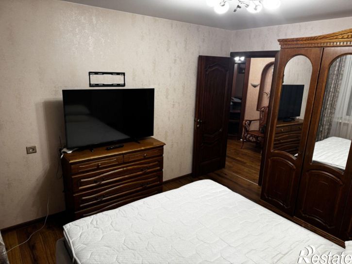2-комн квартира Гаражная улица, 77/1,  д. 77/1