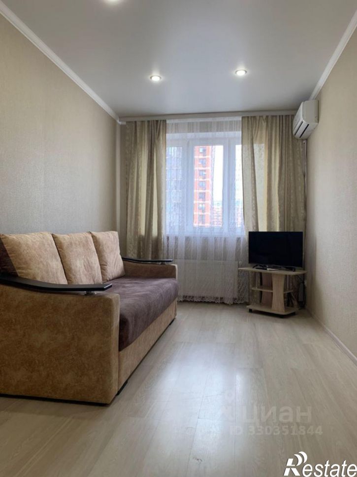 1-комн квартира улица Западный Обход, 45 к2,  д. 45 к2