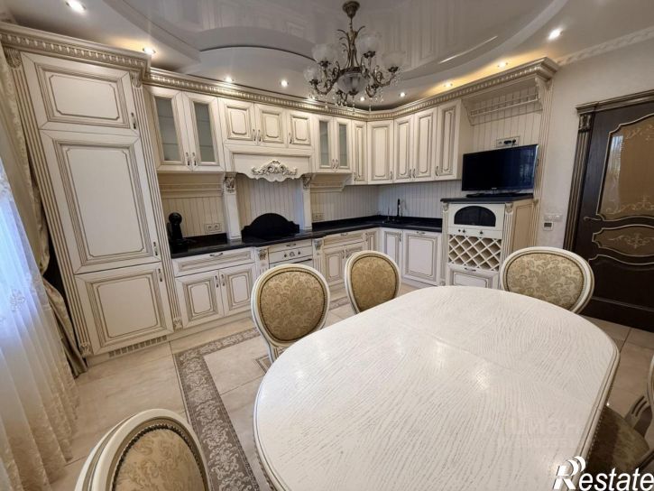 2-комн квартира ул Автолюбителей, 52/4,  д. 52/4