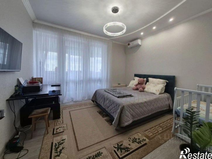 4-комн квартира улица Симиренко, 43,  д. 43