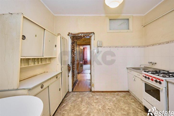 3-комн квартира Базовская улица, 102,  д. 102