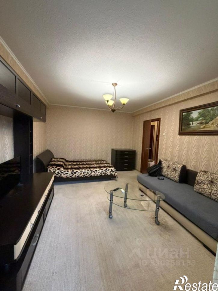 1-комн квартира пр-кт Чекистов, 27,  д. 27
