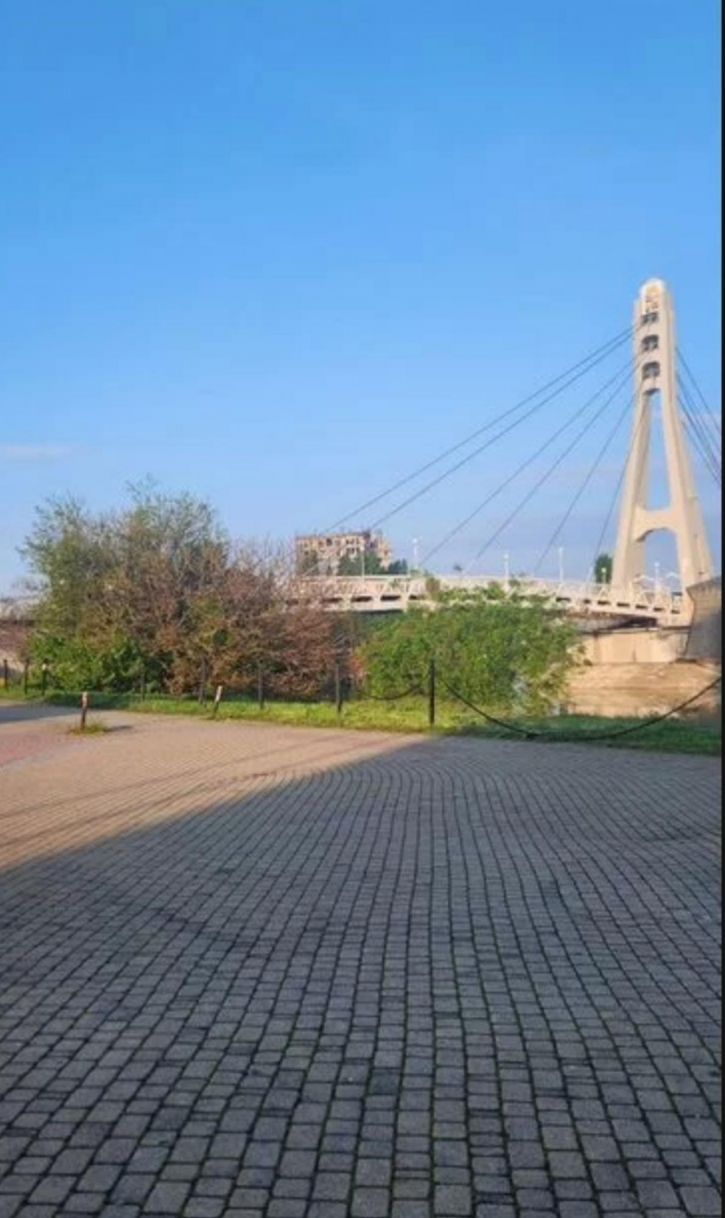 2-комн квартира улица Кубанская Набережная, 39