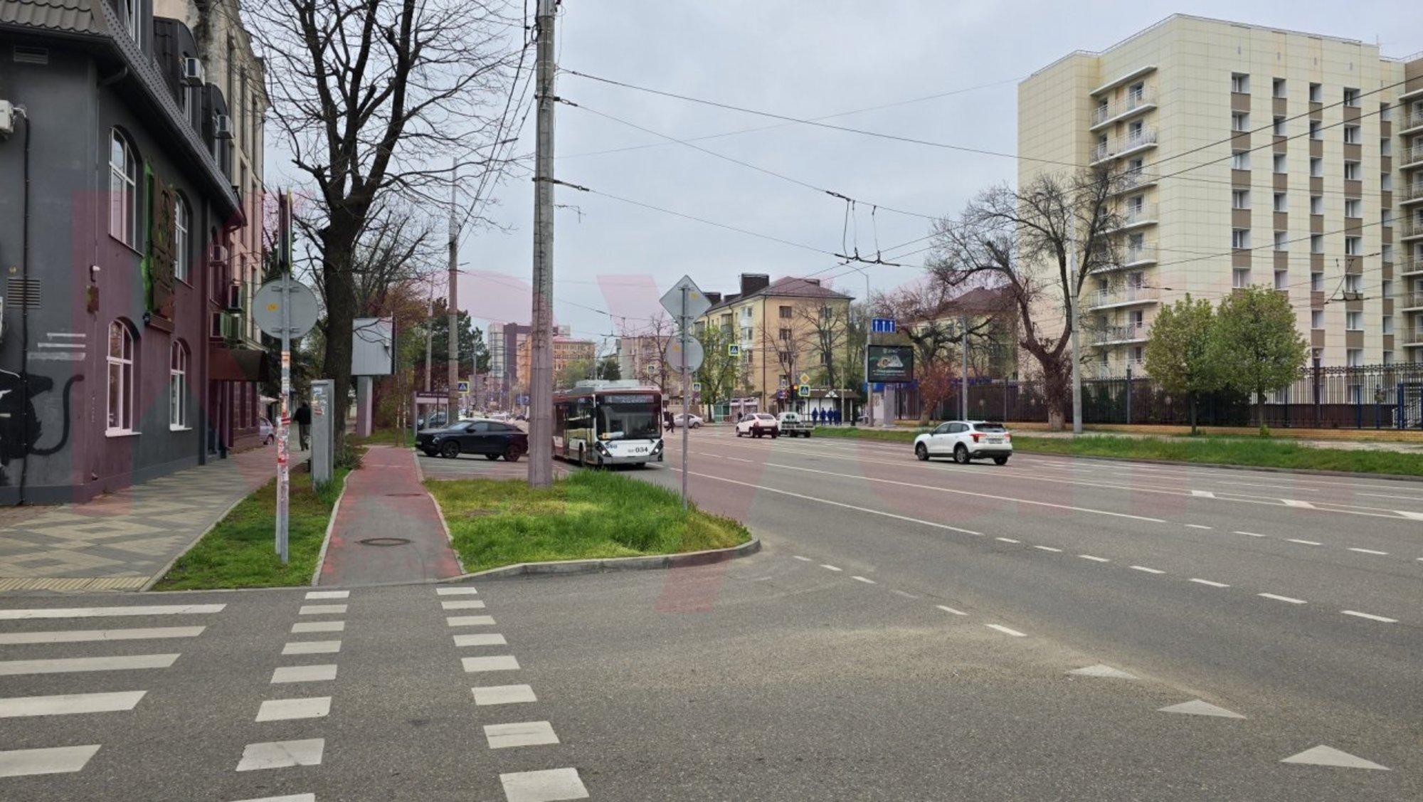 Сдать торговое помещение за 170 000 рублей на Северная ул.