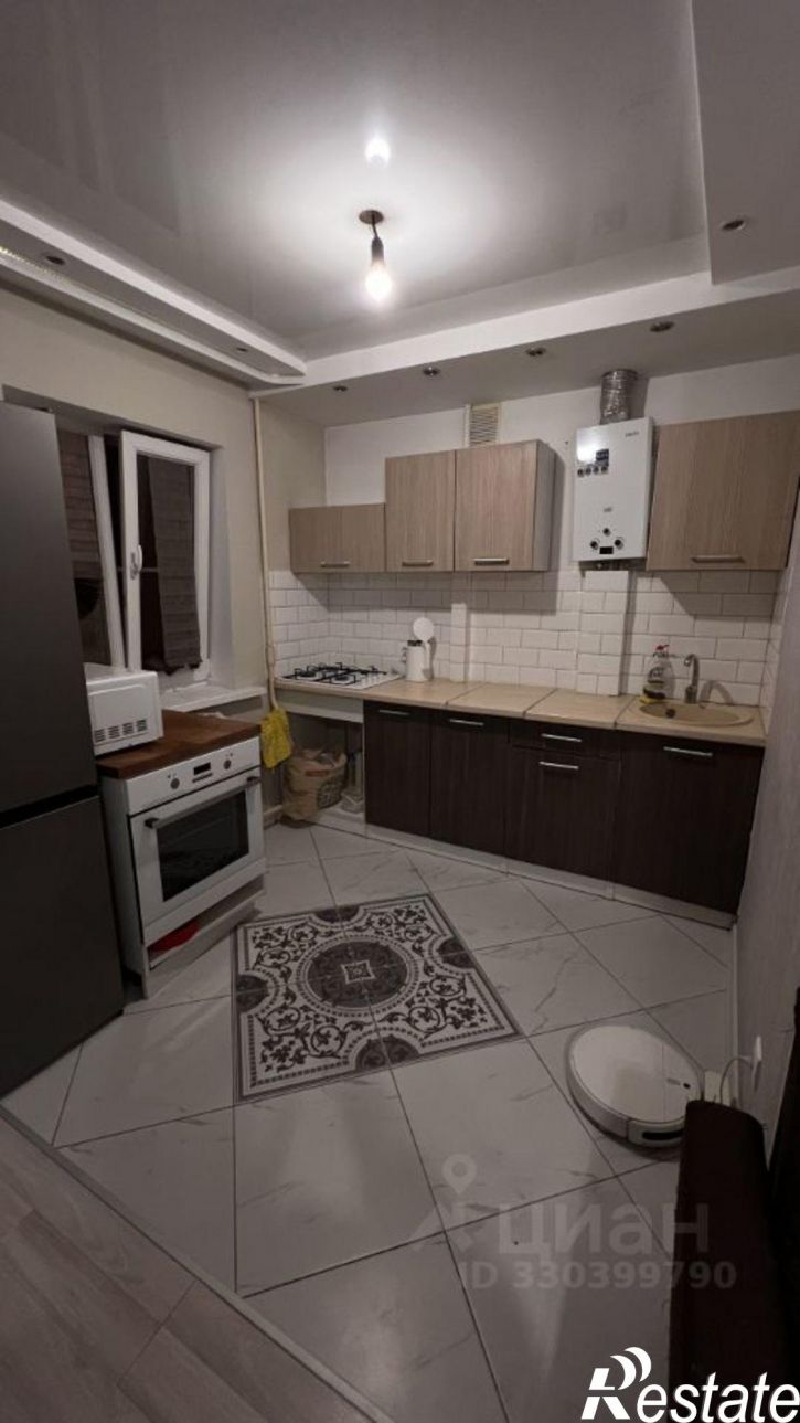 3-комн квартира улица Калинина, 74А,  д. 74А