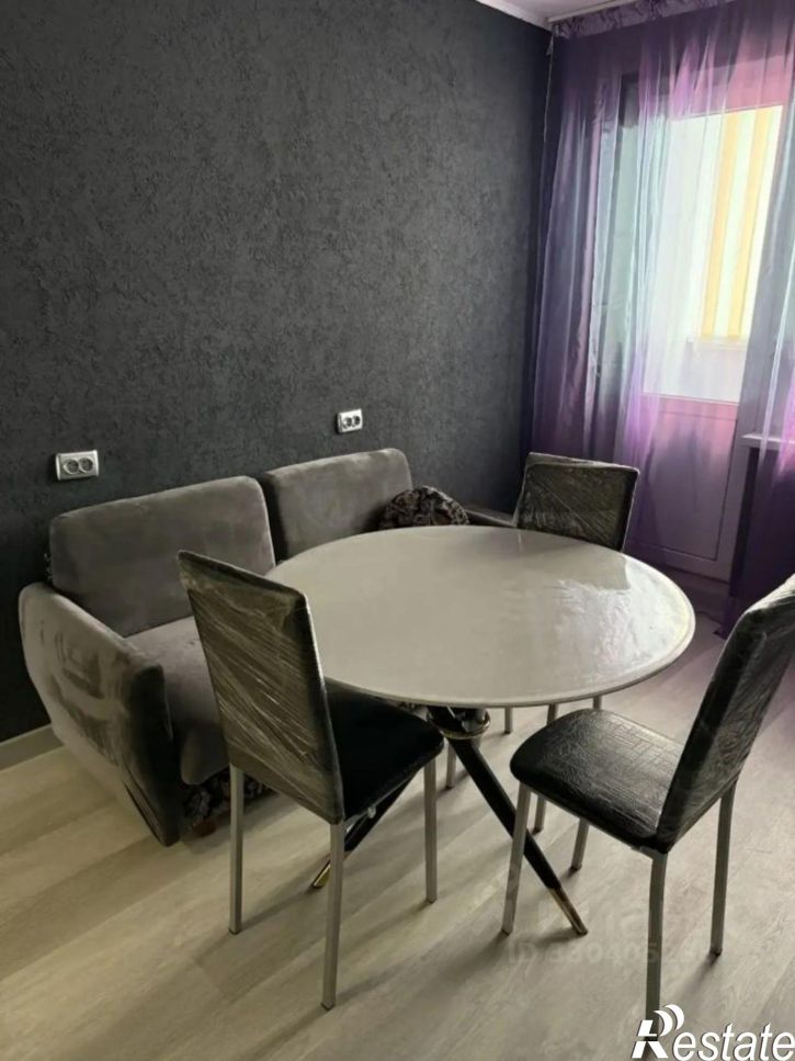 2-комн квартира ул им. Котлярова Н.С., 8,  д. 8