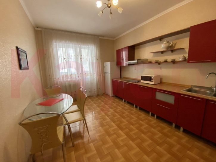 2-комн квартира Постовая ул.