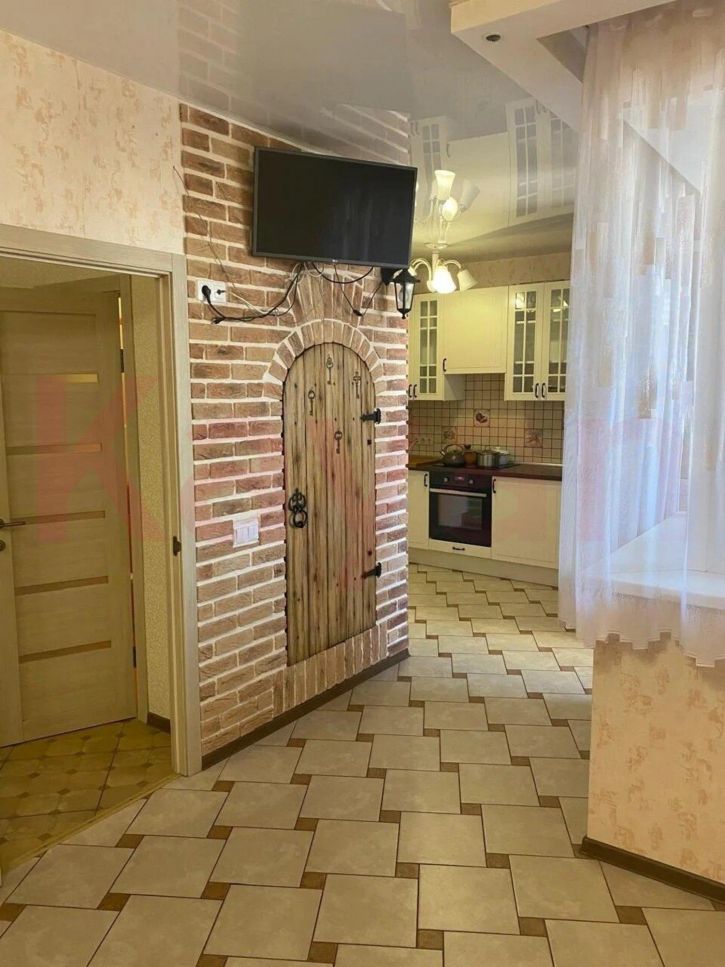 3-комн квартира Российская ул.