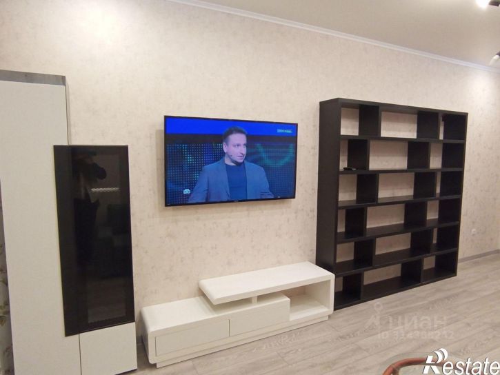 3-комн квартира ул им. Вишняковой, 1/23,  д. 1/23